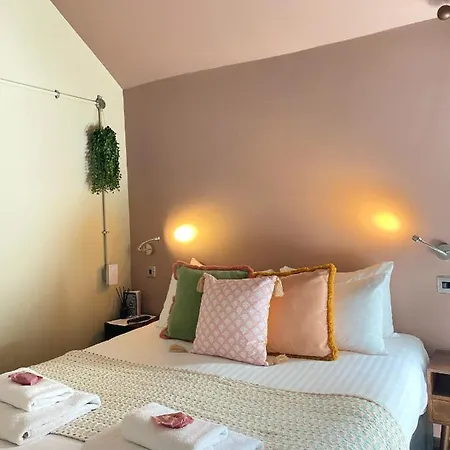 Hotel The
