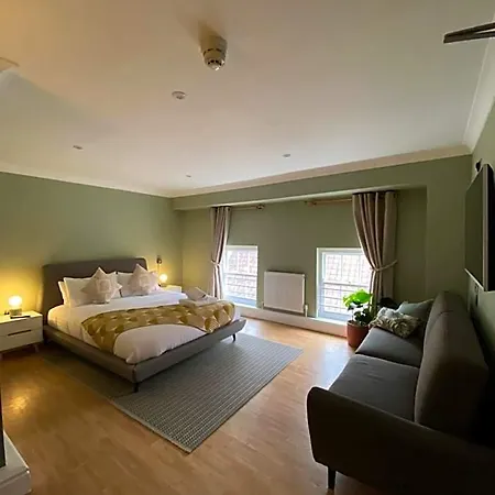 The 2* York