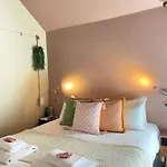 Hotel The