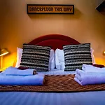 Hotel The