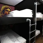 Hotel The